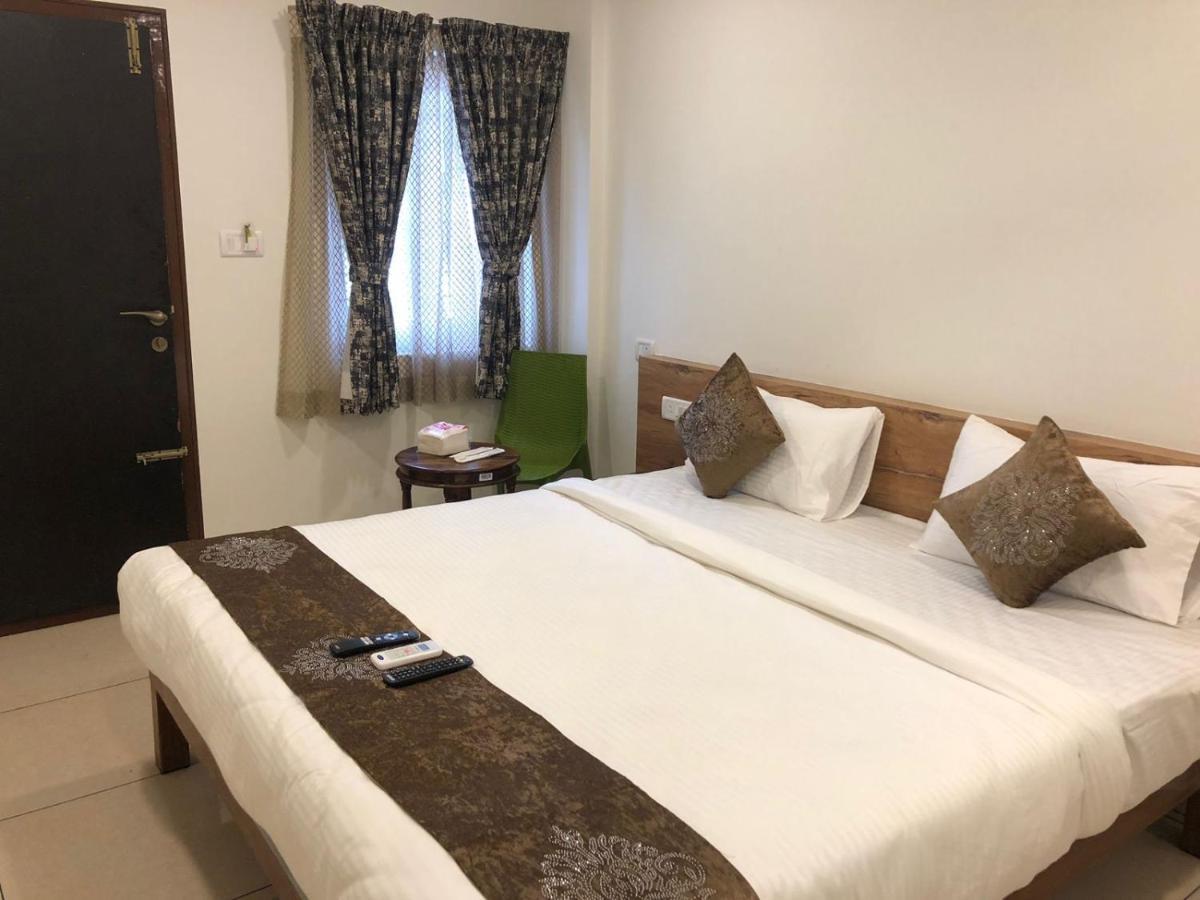 Hotel Amulya Regency Bayappanhalli Ngoại thất bức ảnh
