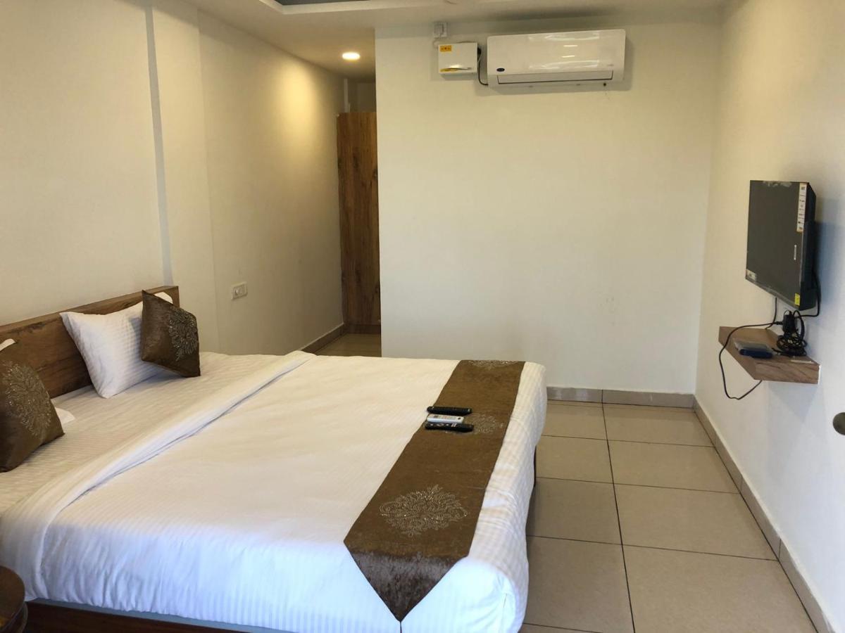 Hotel Amulya Regency Bayappanhalli Ngoại thất bức ảnh
