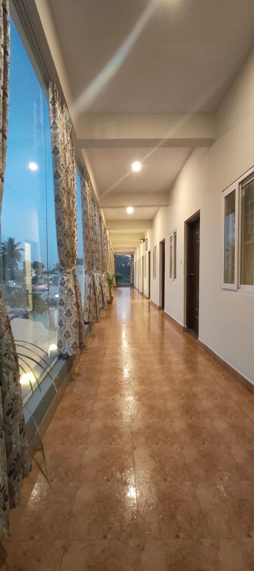Hotel Amulya Regency Bayappanhalli Ngoại thất bức ảnh