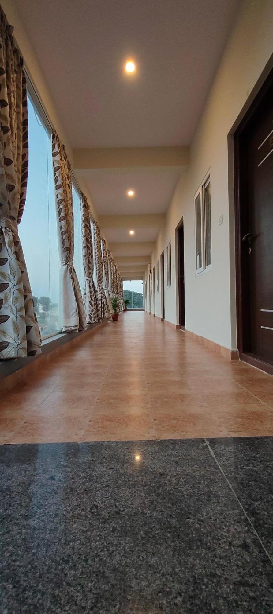 Hotel Amulya Regency Bayappanhalli Ngoại thất bức ảnh